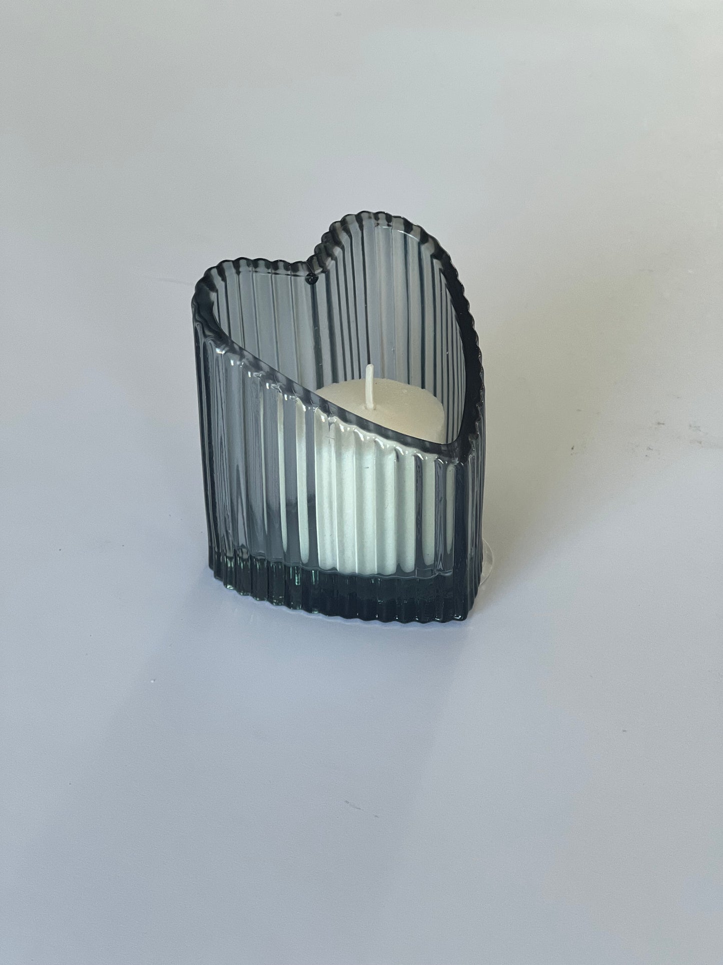 Ribbed Heart T-Light Holder – 8cm, Blue or Grey