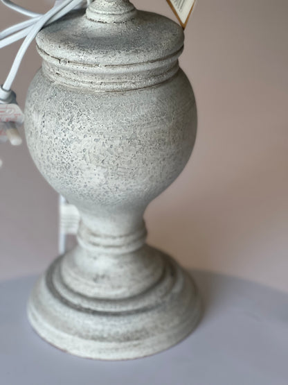 Uthina Table Lamp – Classic Urn-Inspired Base