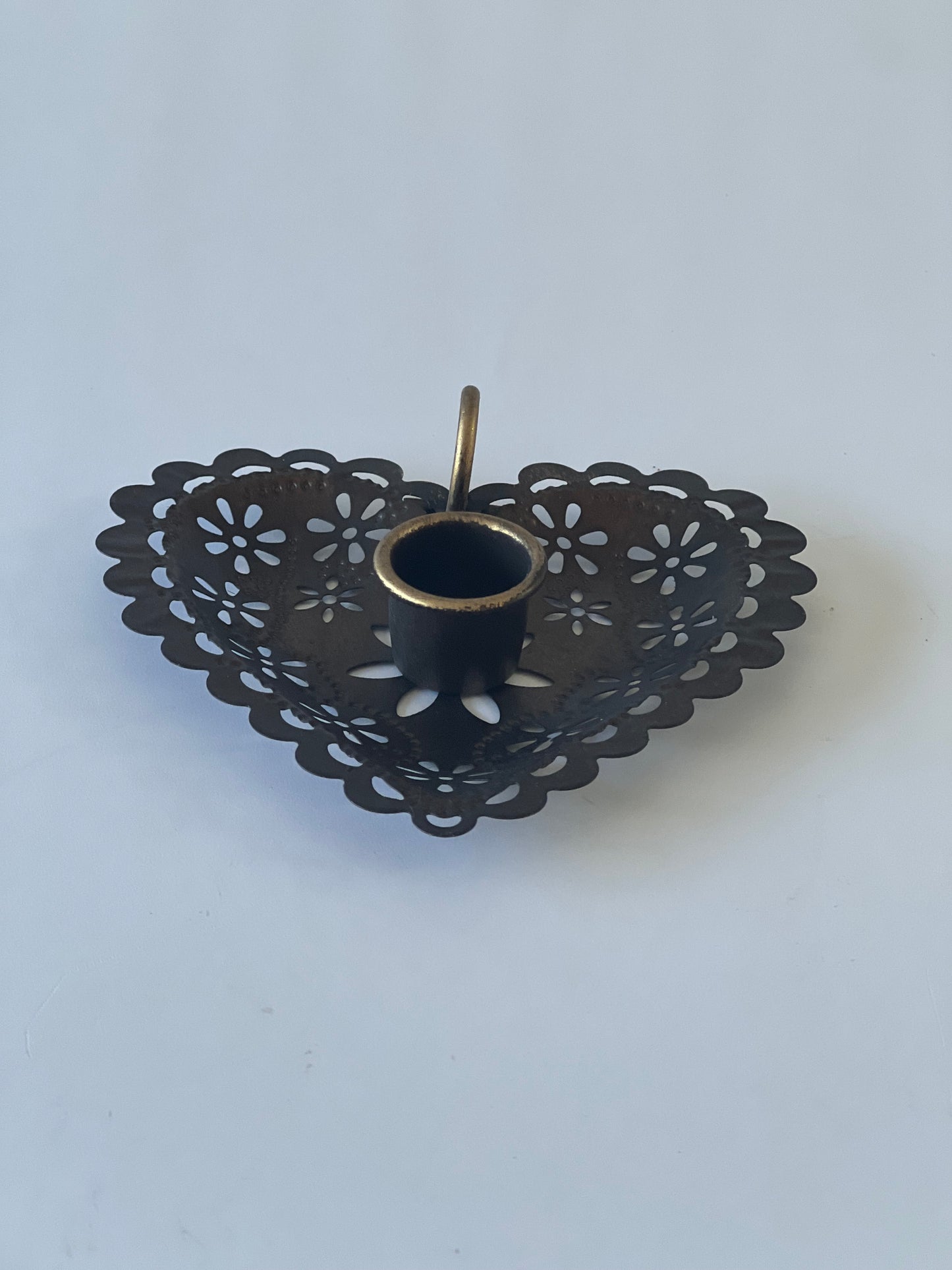 Heart-Shaped Metal Candle Holder – 9cm