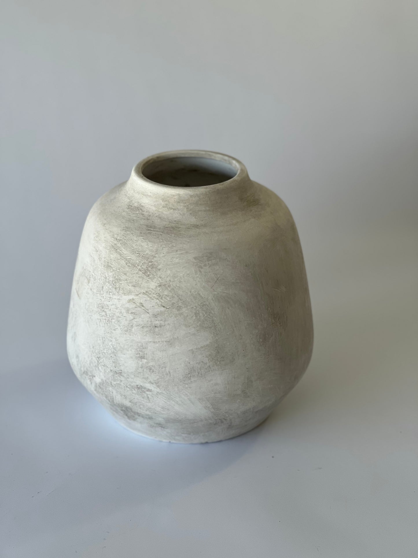White Stoneware Vase – 20x20cm, Ideal for Faux Flowers