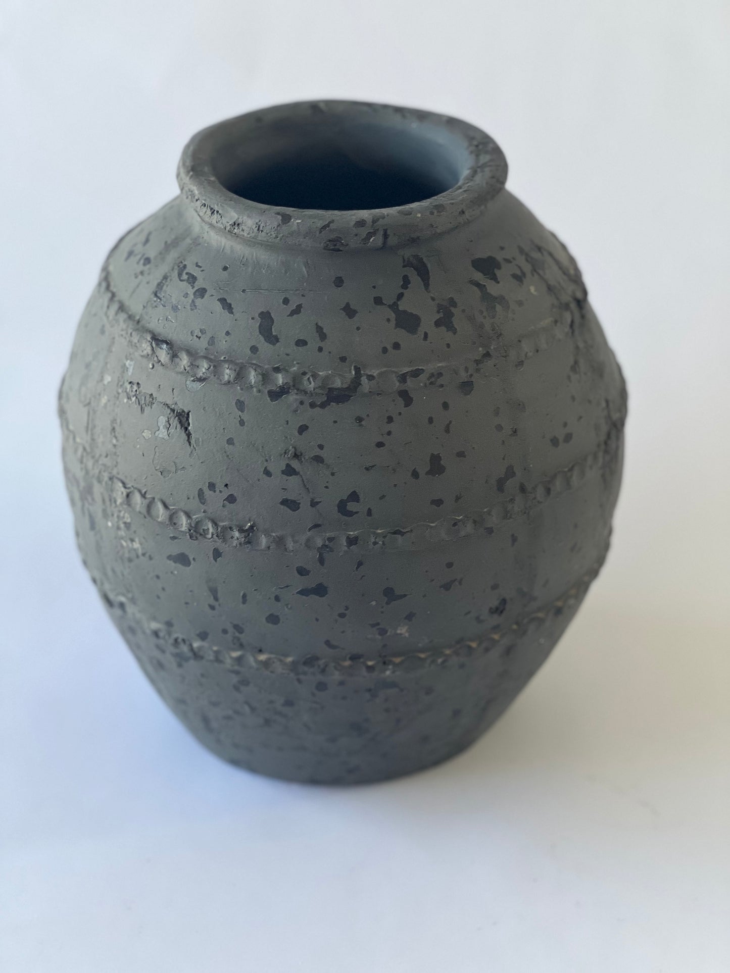 Dark Grey Textured Terracotta Vase – 25cm
